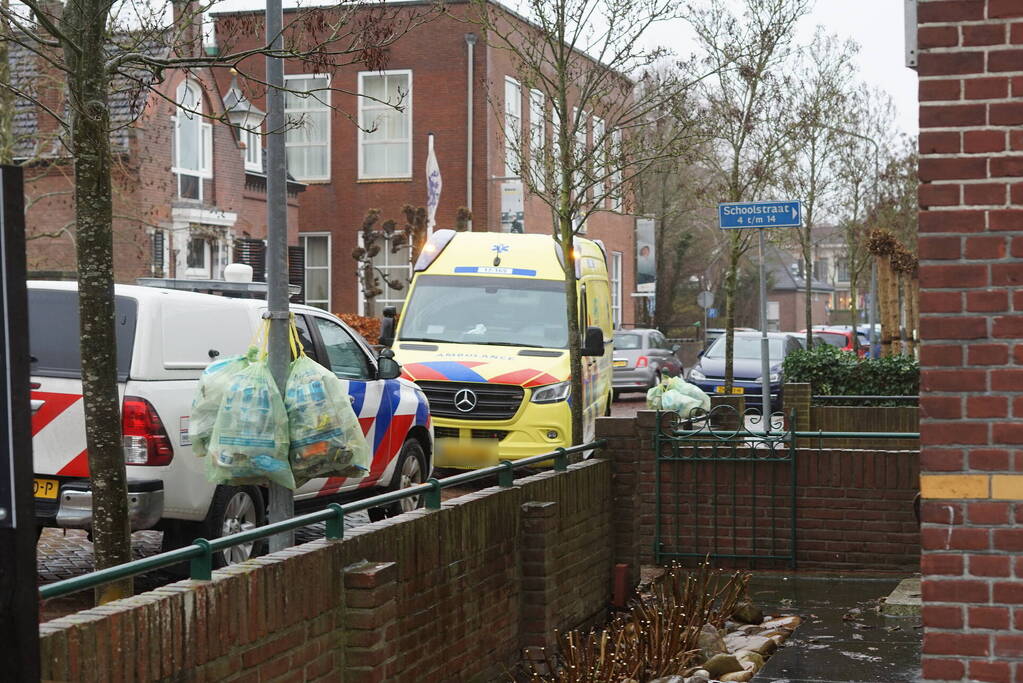 Diefstal en mishandeling in woning