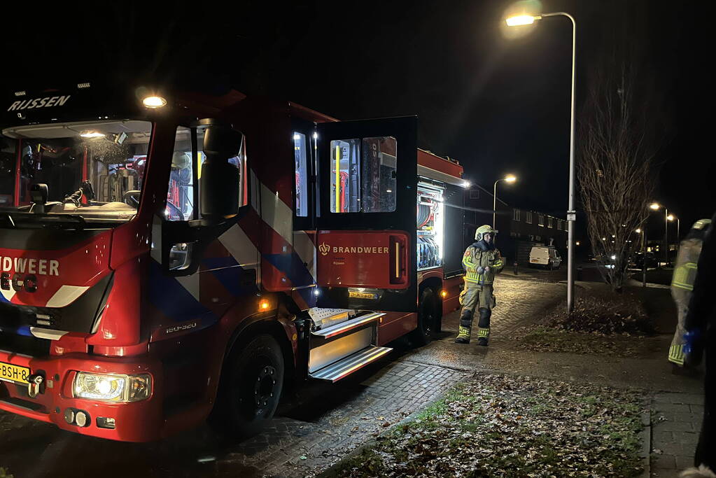 Brandweer ingezet voor brandende prullenbak