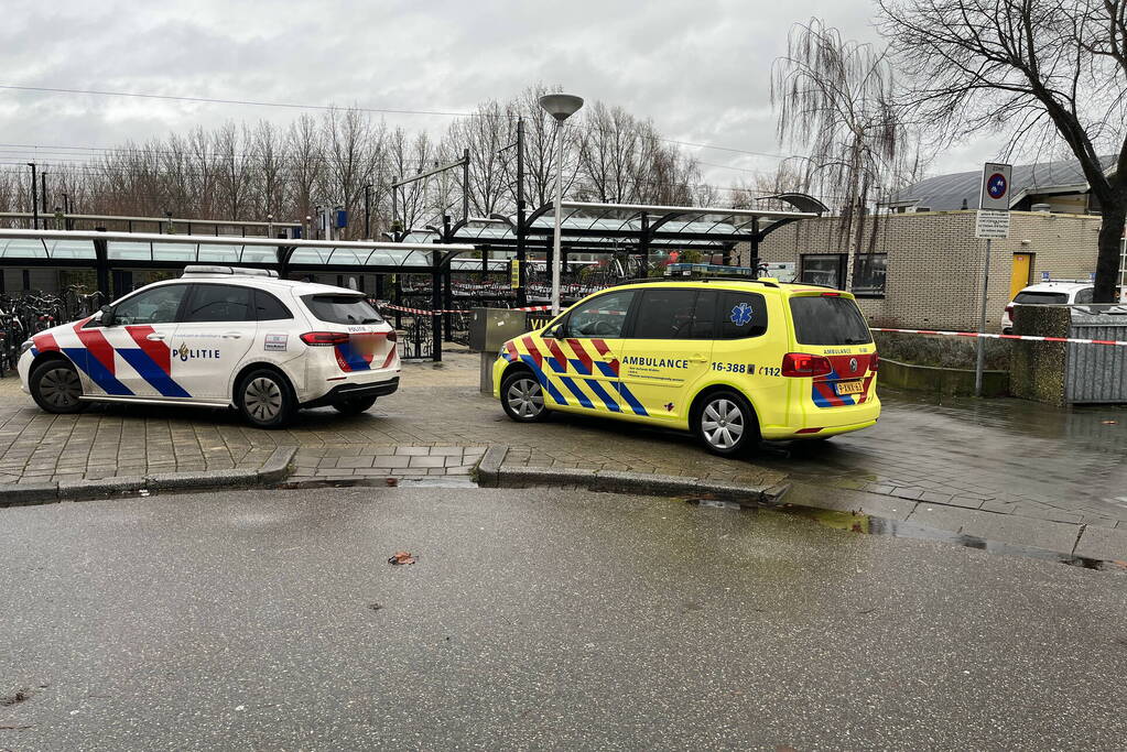 Treinverkeer stil na ongeval bij station