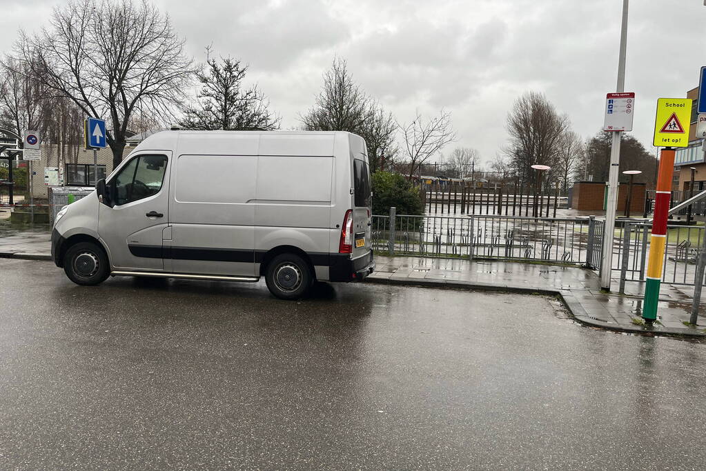 Treinverkeer stil na ongeval bij station