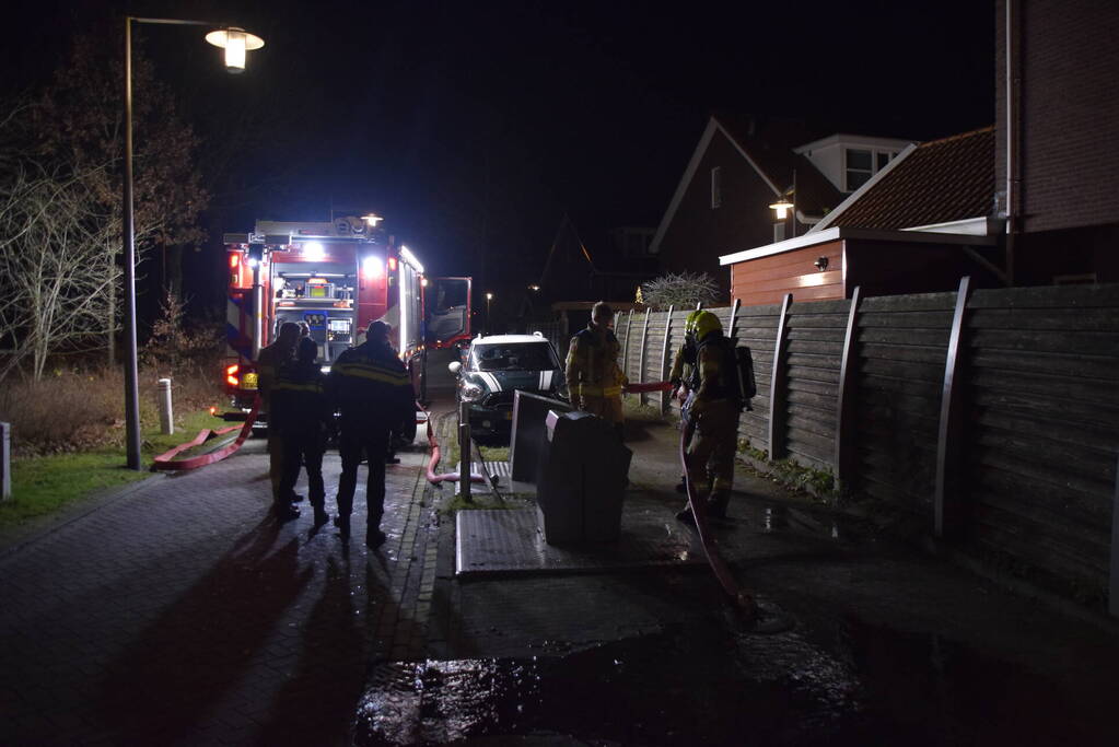 Container in brand gezet door vuurwerk