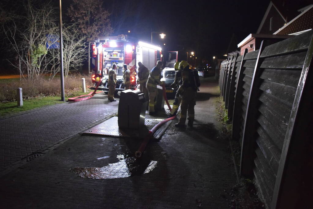 Container in brand gezet door vuurwerk