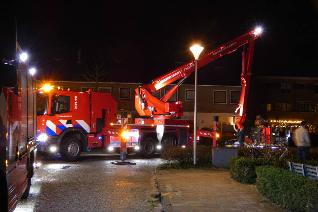 Veel bekijks bij brand op zolder