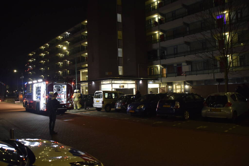 Brand op balkon door vuurwerk
