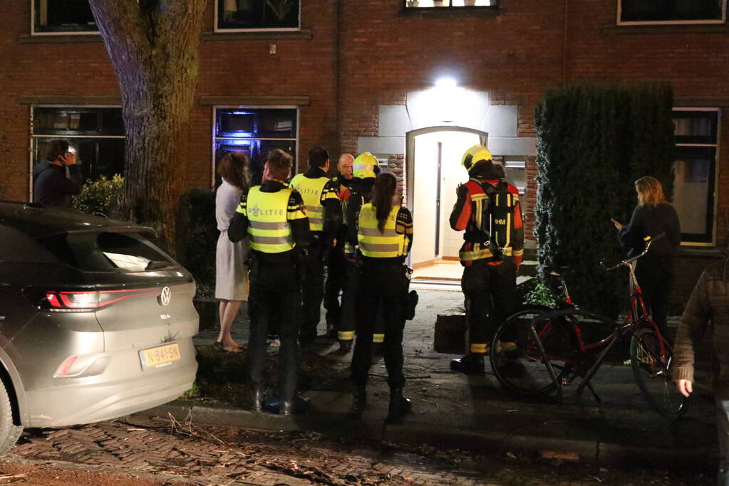 Bewoners laten oven aanstaan, woning vol rook