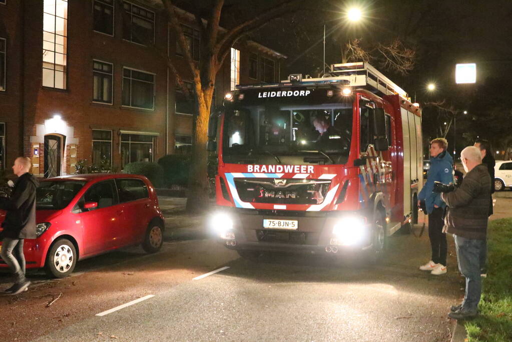 Bewoners laten oven aanstaan, woning vol rook