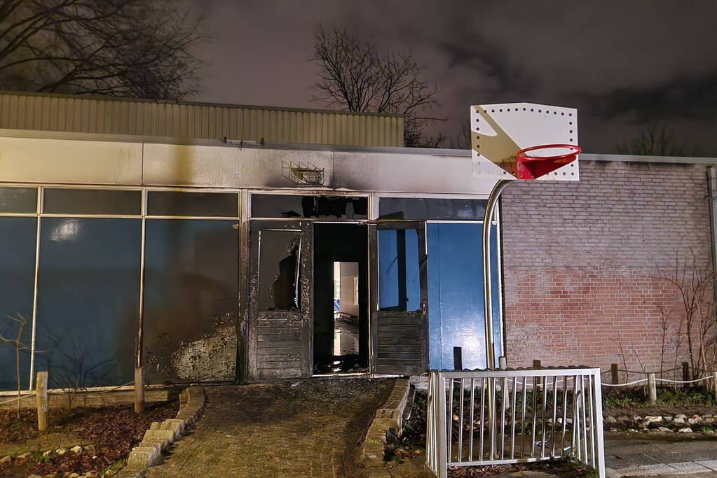 Brand in basisschool Ark