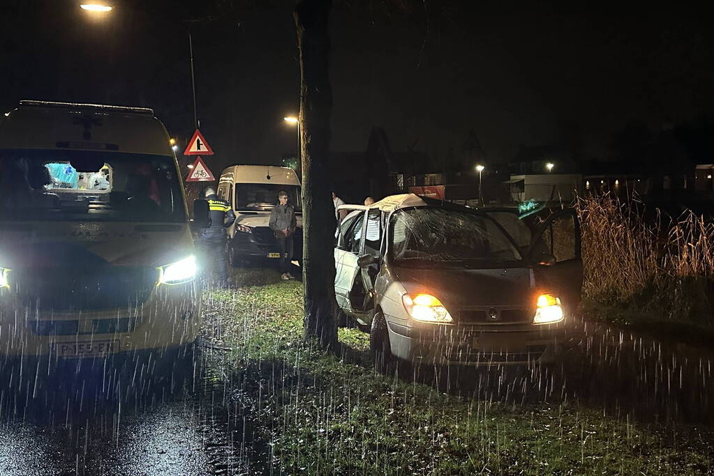 Jongeren gewond bij aanrijding