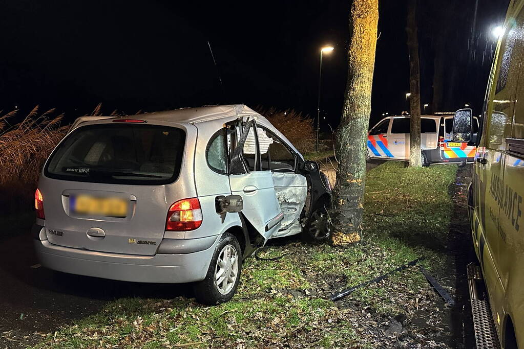 Jongeren gewond bij aanrijding