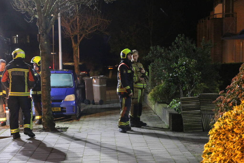 Brand in schoorsteen van woning