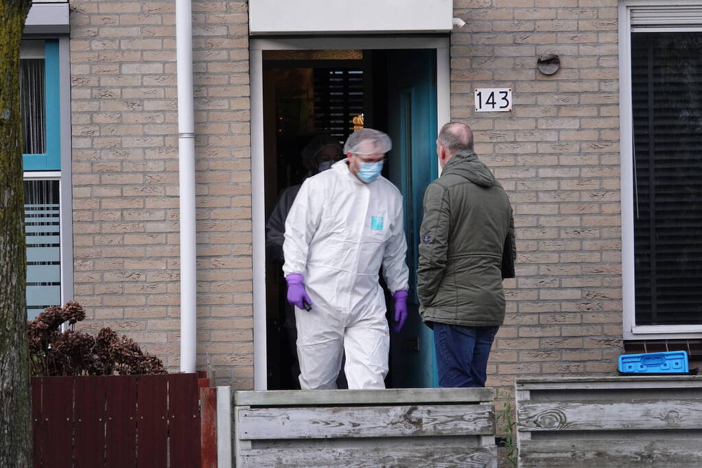 Onderzoek naar aantreffen overleden persoon