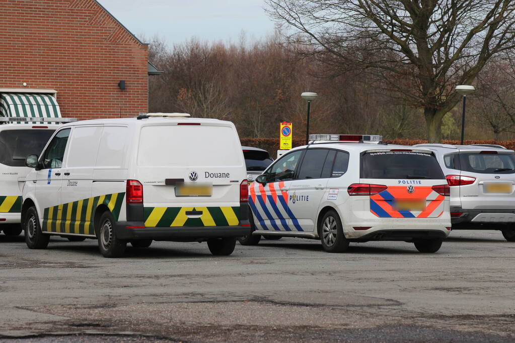 Drie tankers gedumpt op parkeerplaats