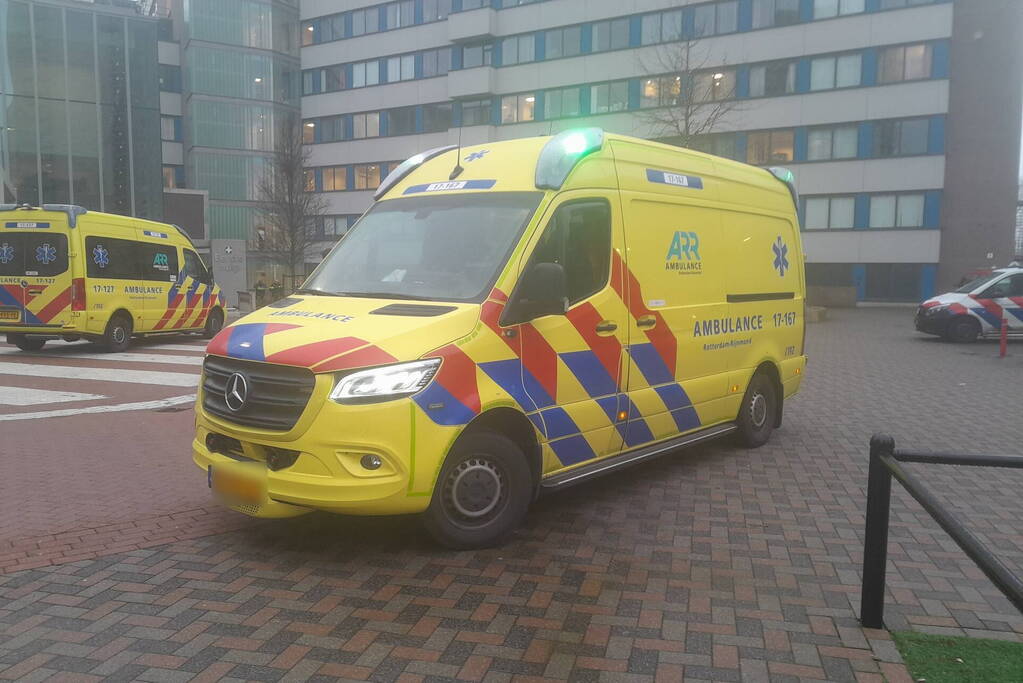 Monteur komt in aanraking met gevaarlijke stof in ziekenhuis