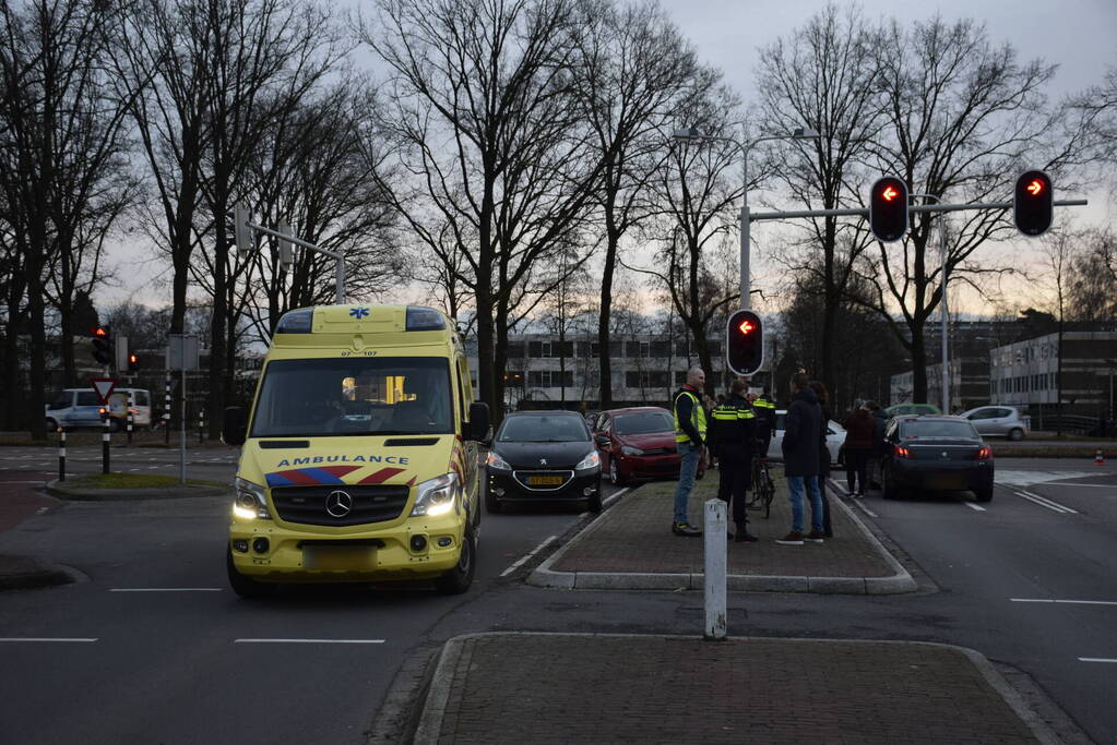Twee personenauto's betrokken bij ongeval