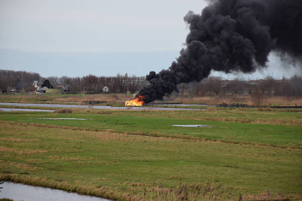 Uitkijktoren verwoest door brand