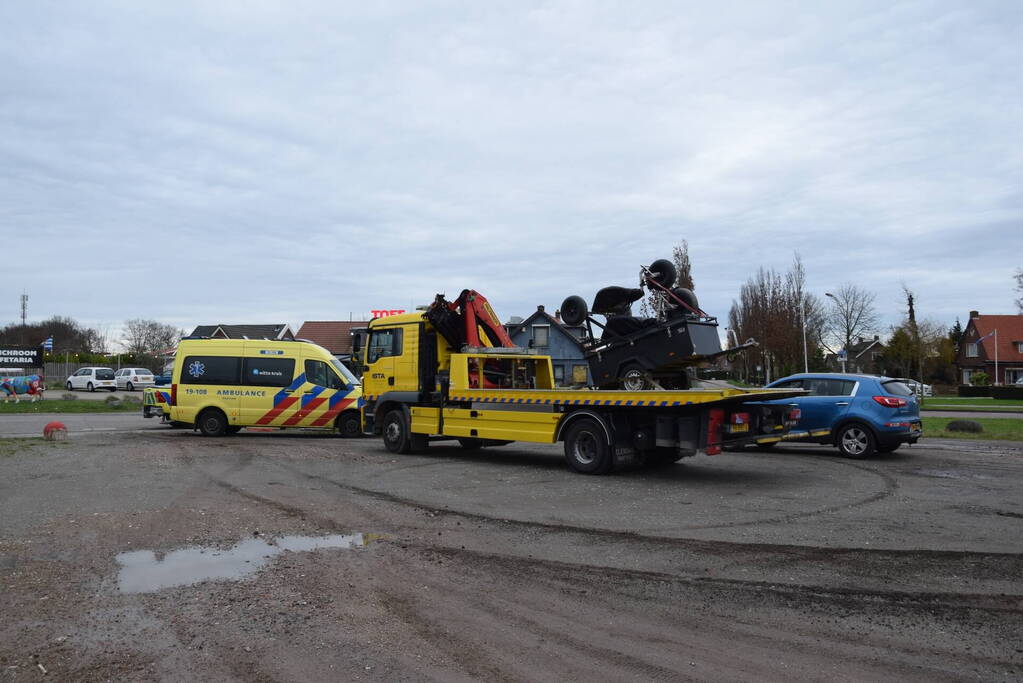 Vrouw gecontroleerd na kop-staart botsing