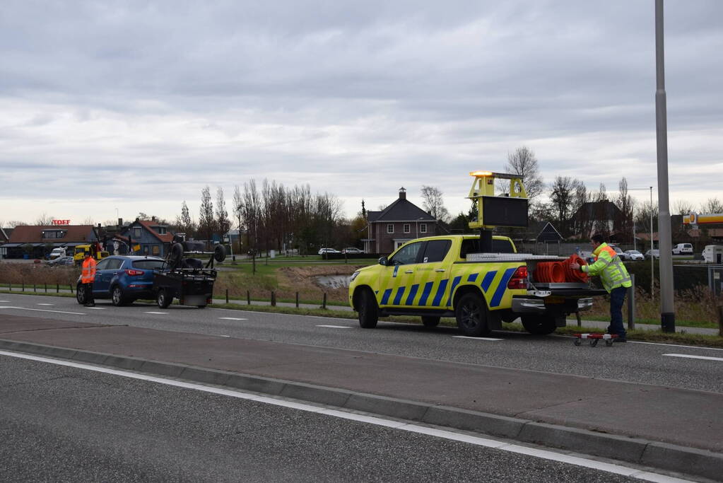 Vrouw gecontroleerd na kop-staart botsing