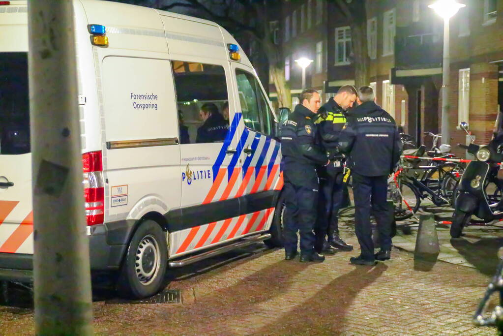Flinke schade door explosie bij voordeur