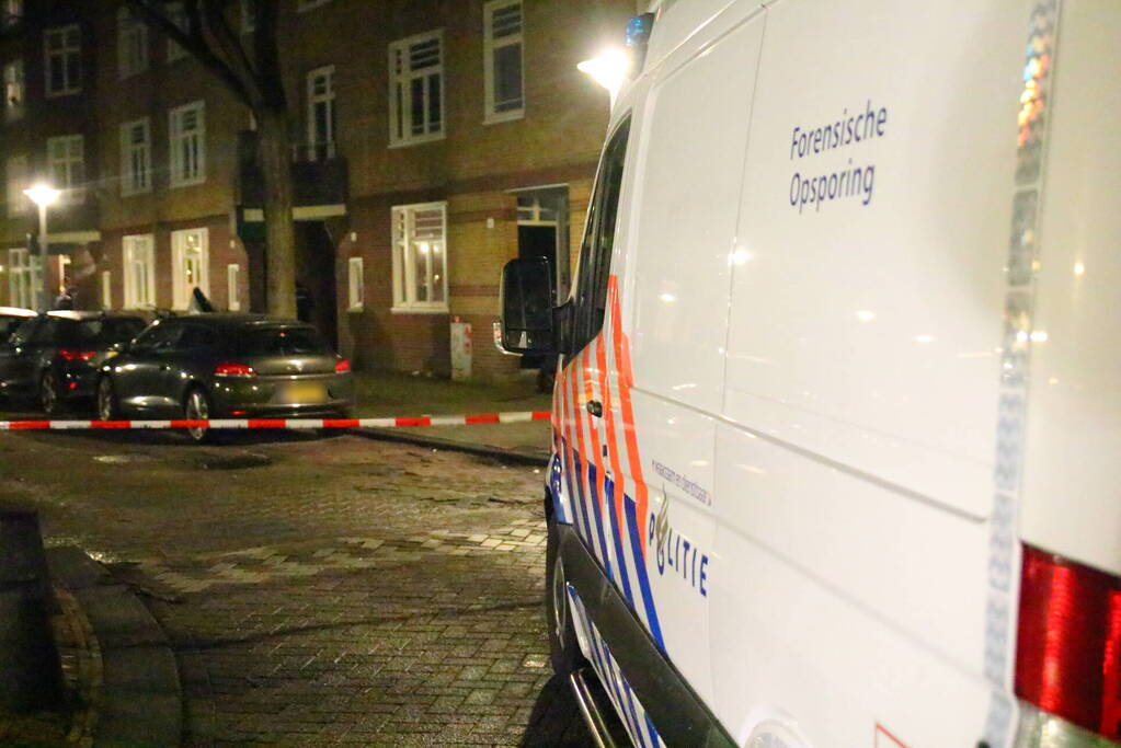 Flinke schade door explosie bij voordeur