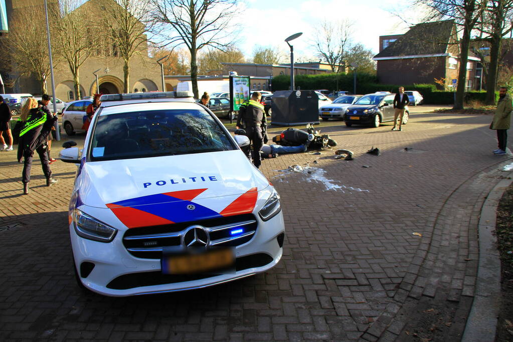 Scooterrijder overleden na aanrijding met auto