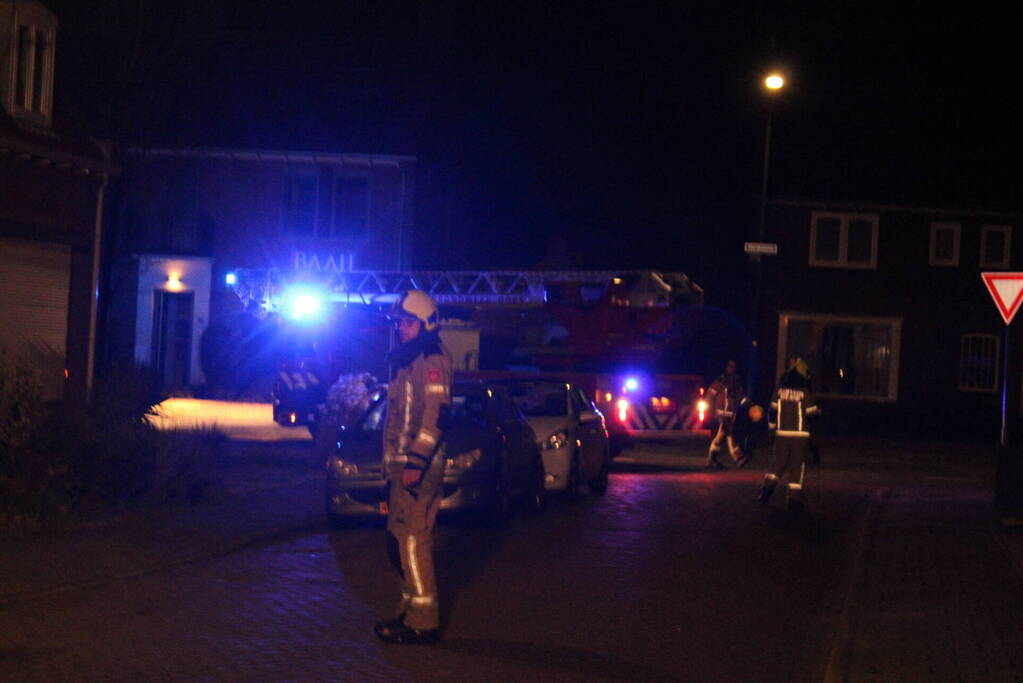 Vonkenregen bij schoorsteenbrand