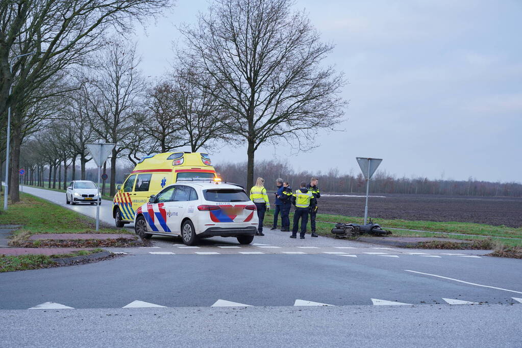 Scooterrijder gewond bij botsing met auto