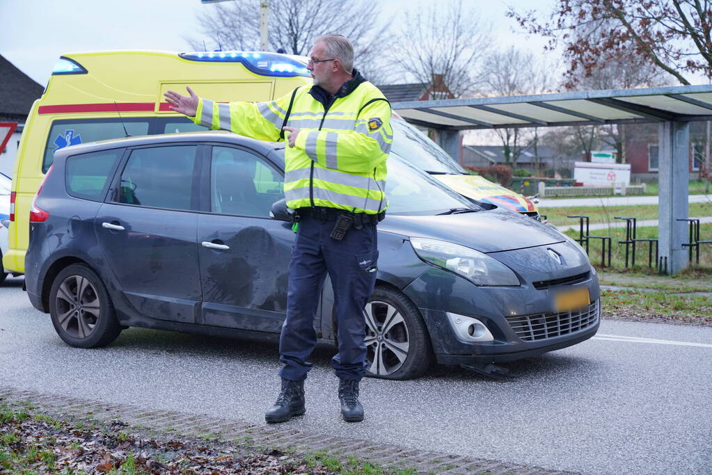Scooterrijder gewond bij botsing met auto