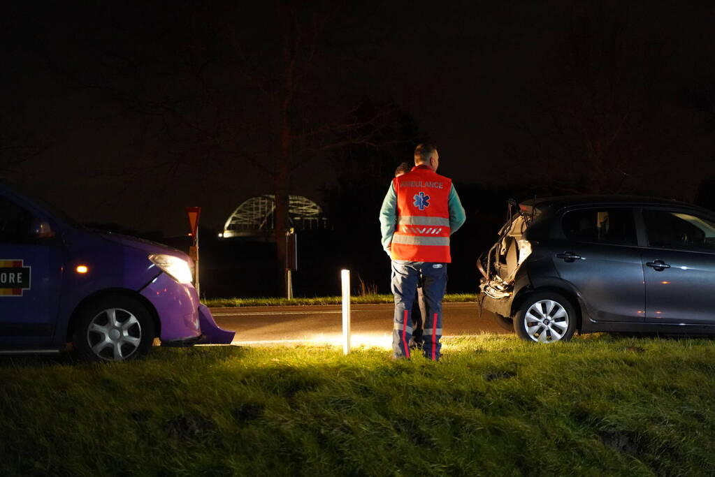 Veel schade bij kop-staart aanrijding