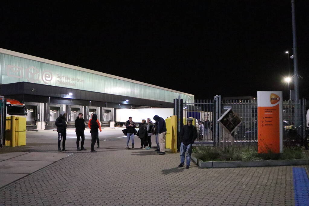 Brand bij distributiecentrum post-nl