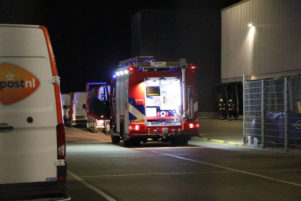Brand bij distributiecentrum post-nl