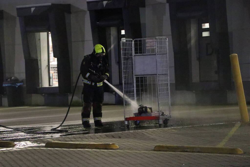 Brand bij distributiecentrum post-nl