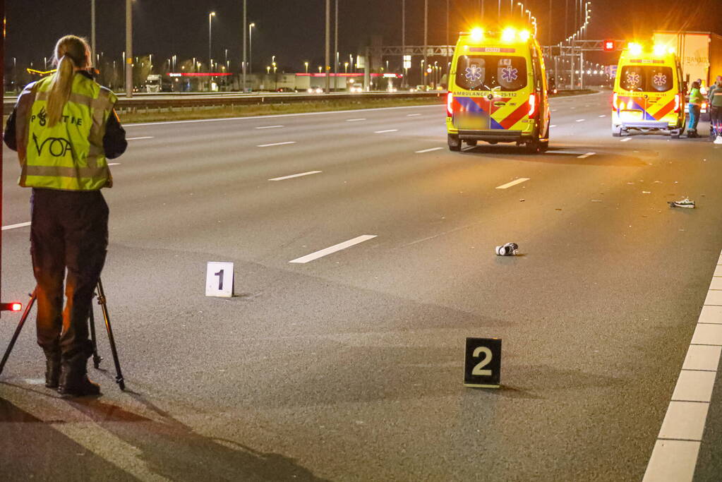 Persoon overleden bij aanrijding op snelweg