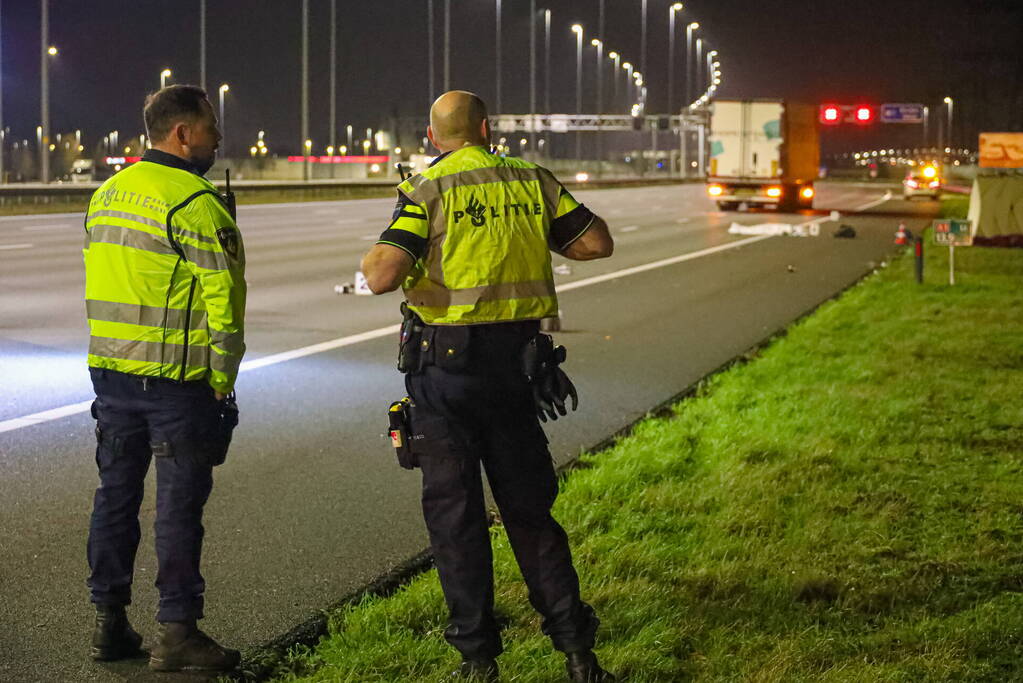 Persoon overleden bij aanrijding op snelweg