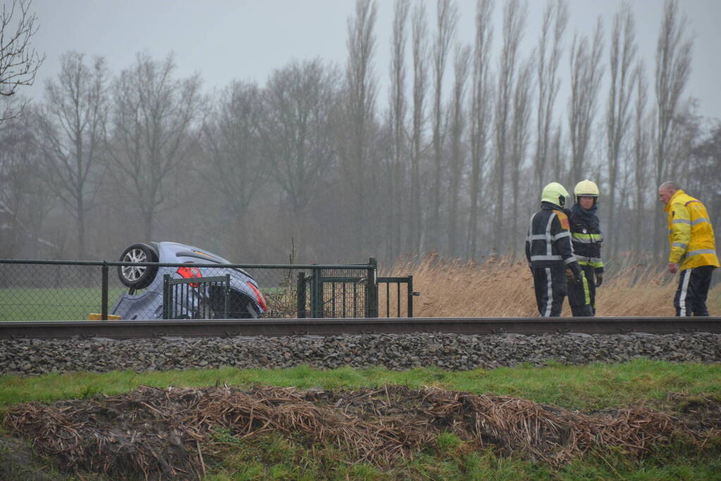 Twee personen ernstig gewond bij eenzijdig ongeval