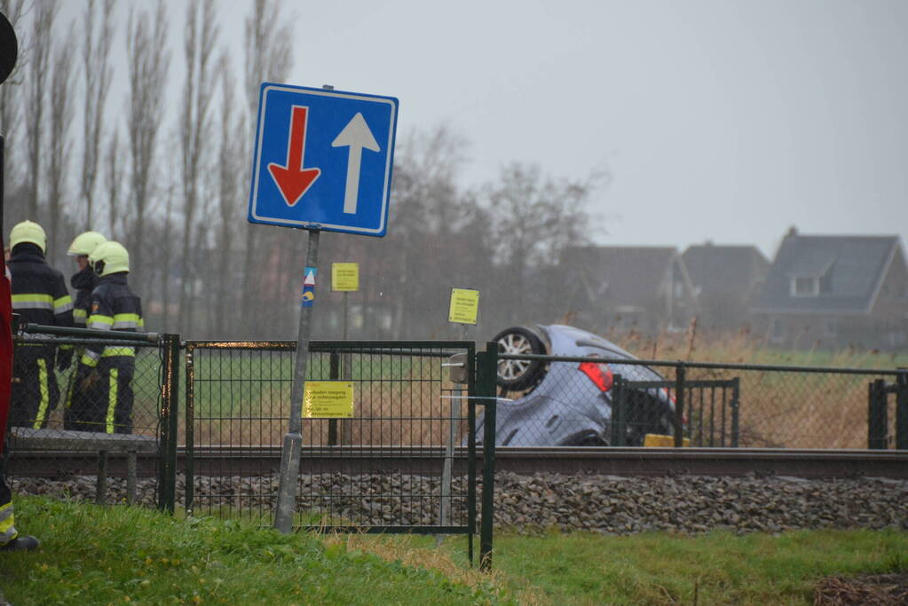 Twee personen ernstig gewond bij eenzijdig ongeval