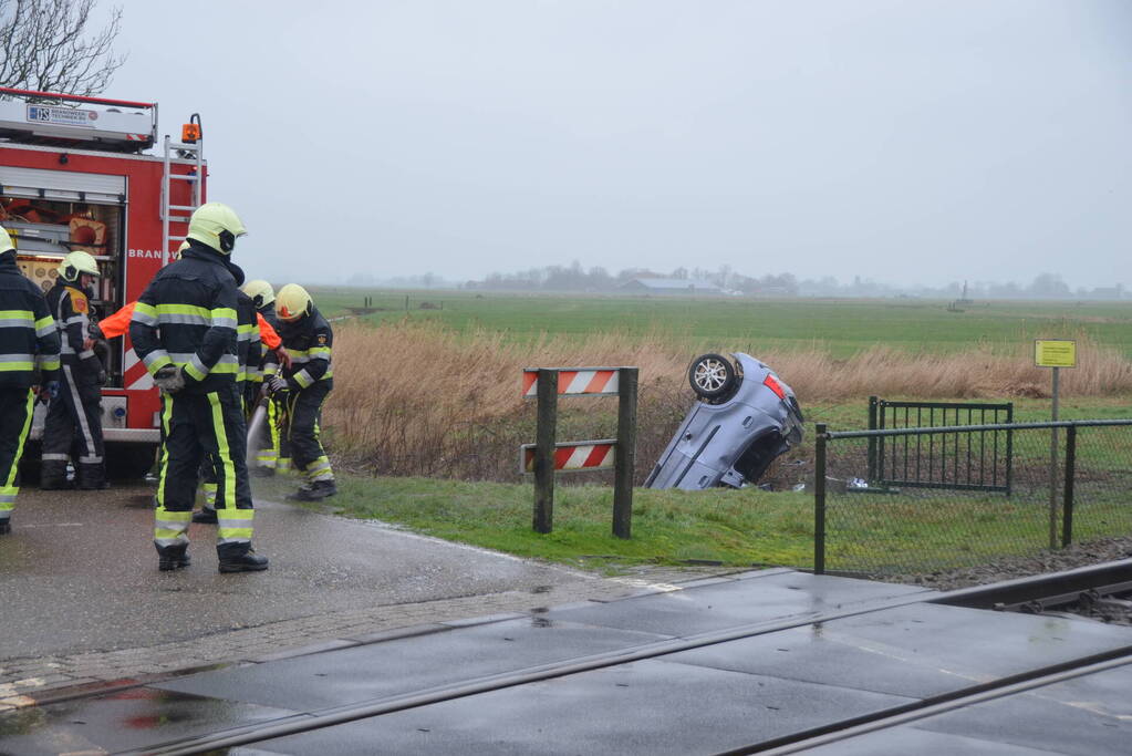 Twee personen ernstig gewond bij eenzijdig ongeval