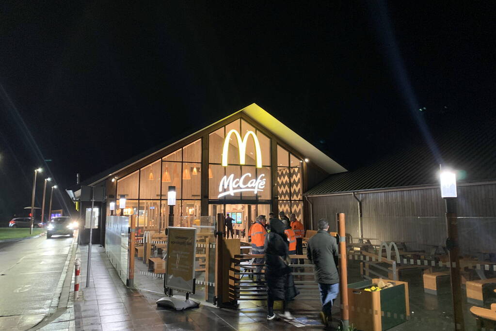 Grote politie-inzet na vechtpartij voetbal hooligans