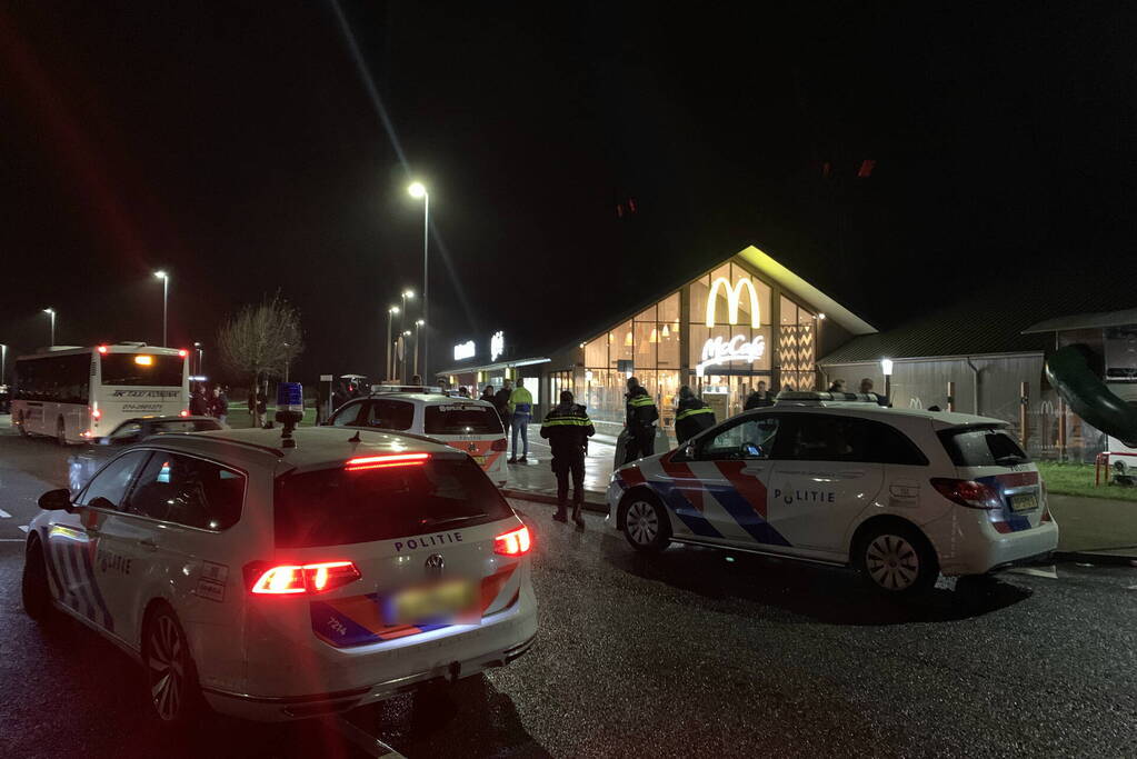 Grote politie-inzet na vechtpartij voetbal hooligans