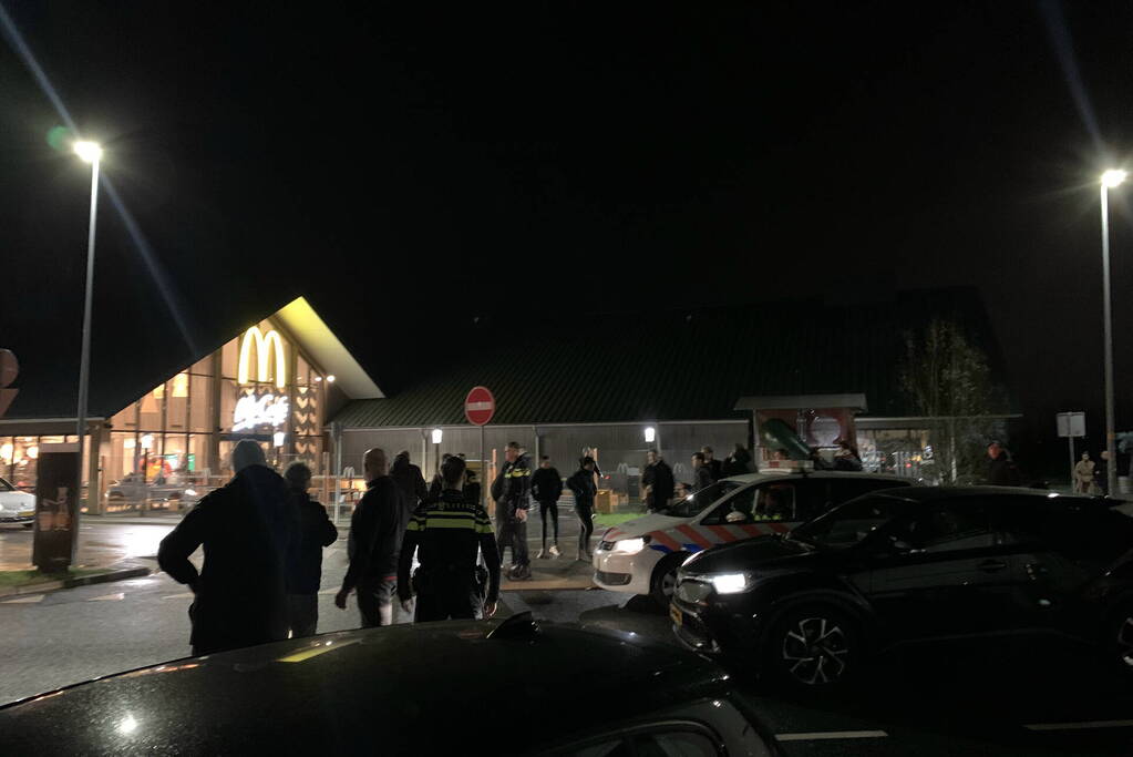 Grote politie-inzet na vechtpartij voetbal hooligans