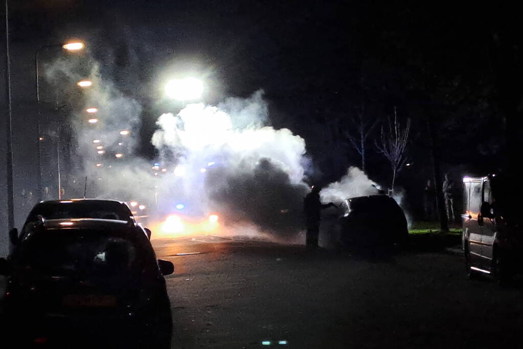 Auto gaat in vlammen op