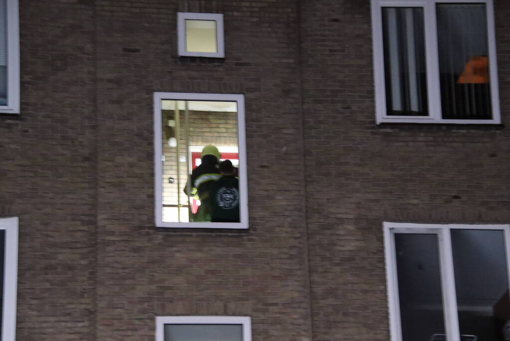 Flatgebouw zonder stroom door wateroverlast