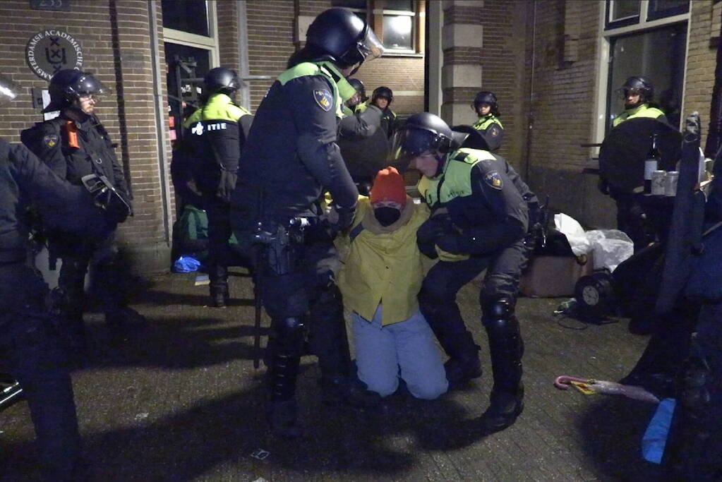 ME ontruimt Binnengasthuis UvA