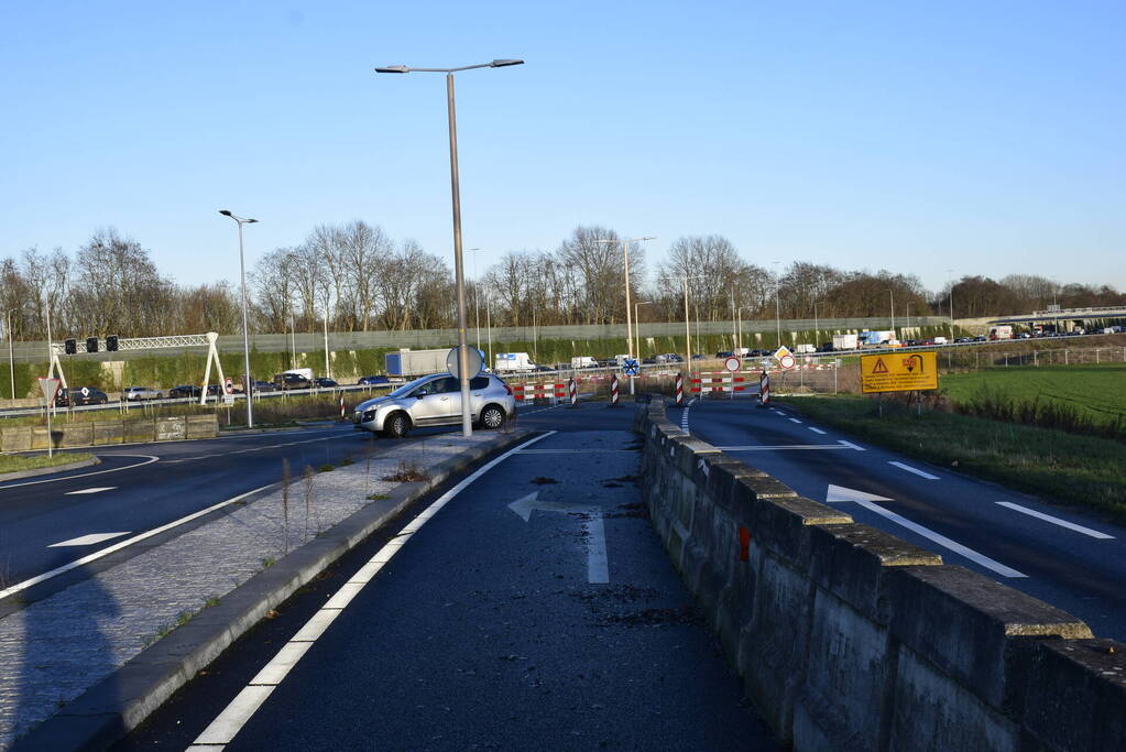 Gemeente plaatst extra bouwhekken