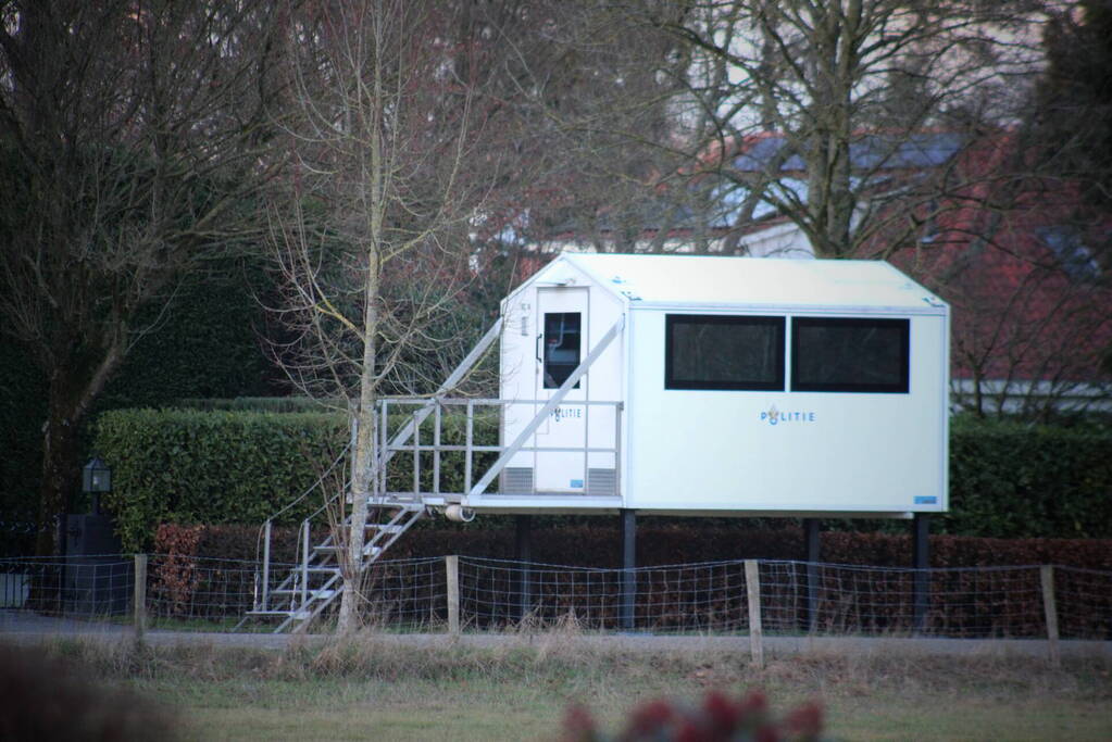 Protestgroep in het dorp van 'stikstof minister' van der Wal