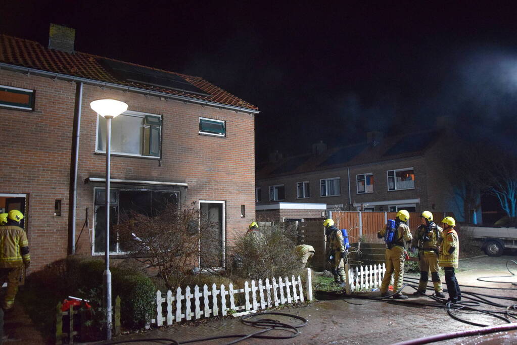 Uitslaande brand in woning waar eerder vrouw werd overgoten met zuur