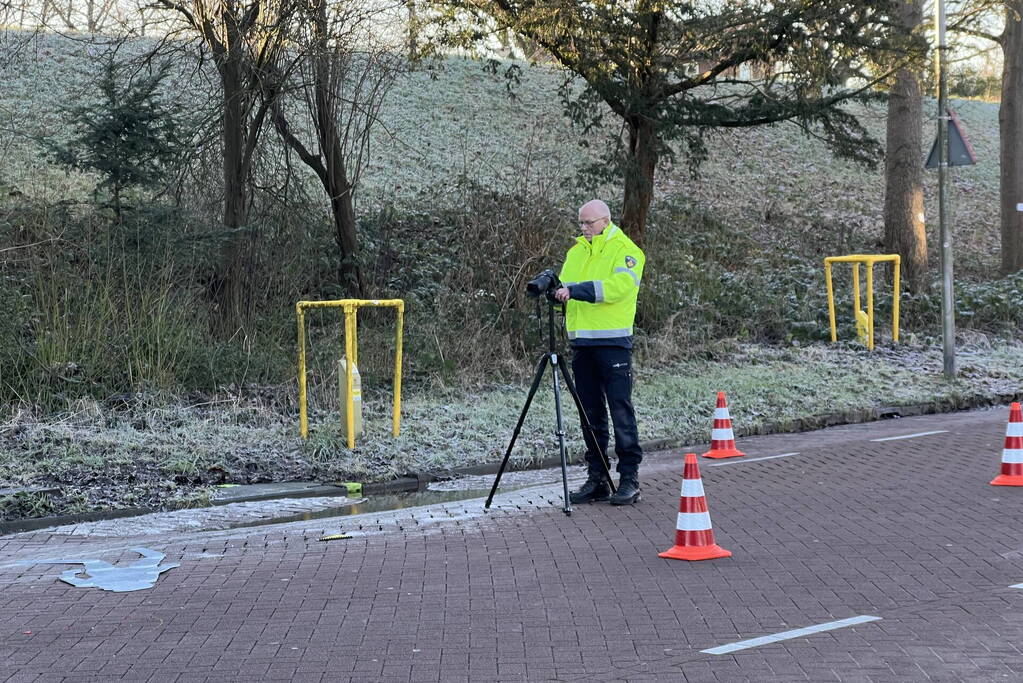Fietser met spoed naar ziekenhuis gebracht