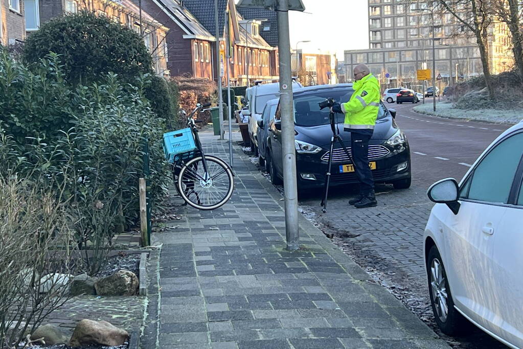 Fietser met spoed naar ziekenhuis gebracht