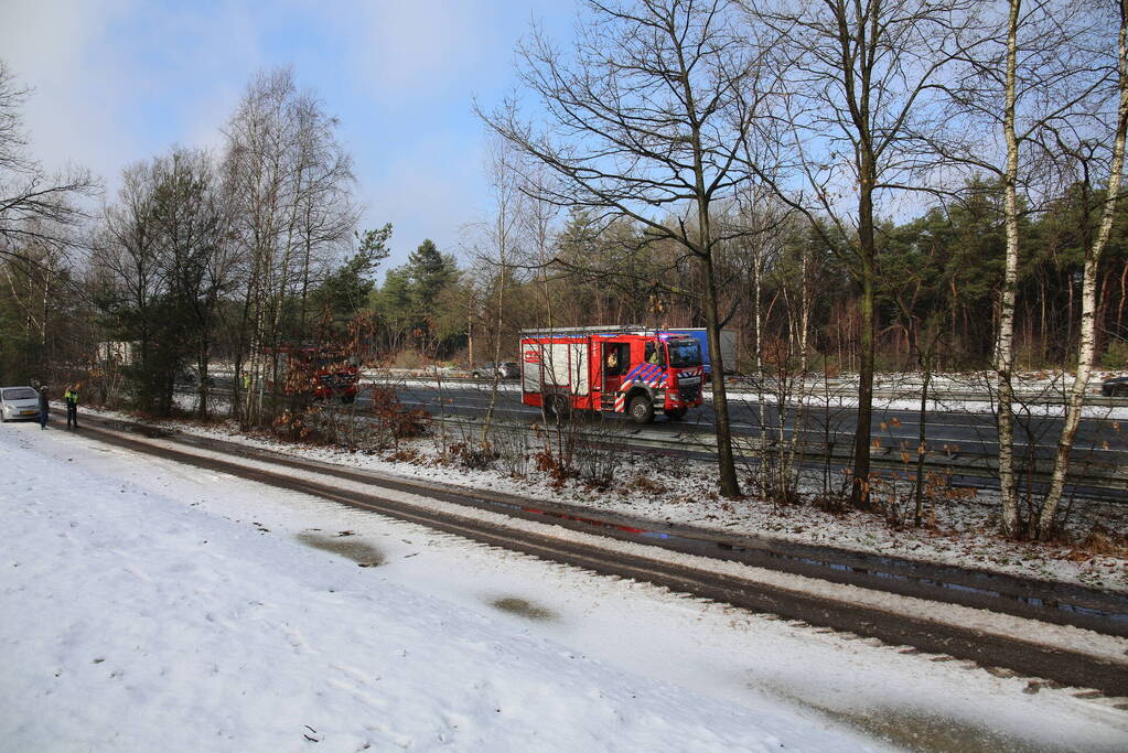 Flinke file door brand op snelweg