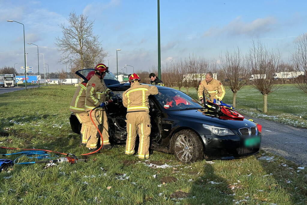 Drie personenwagens betrokken bij zware aanrijding