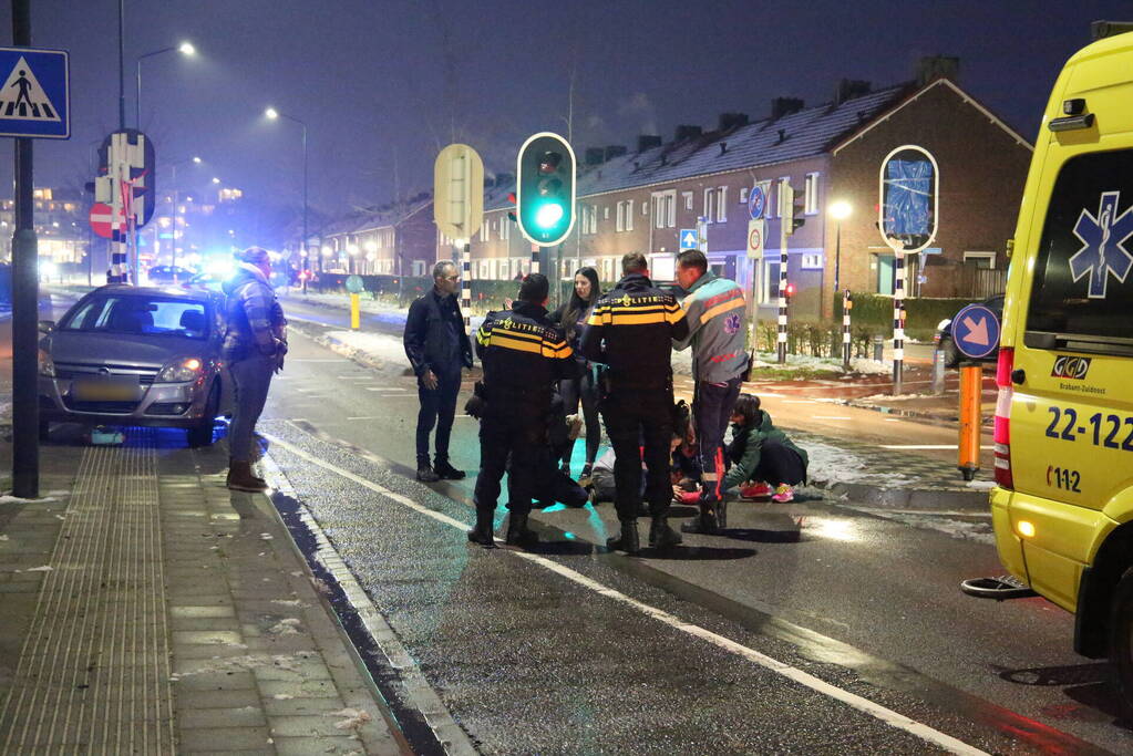 Kind gewond bij aanrijding met auto